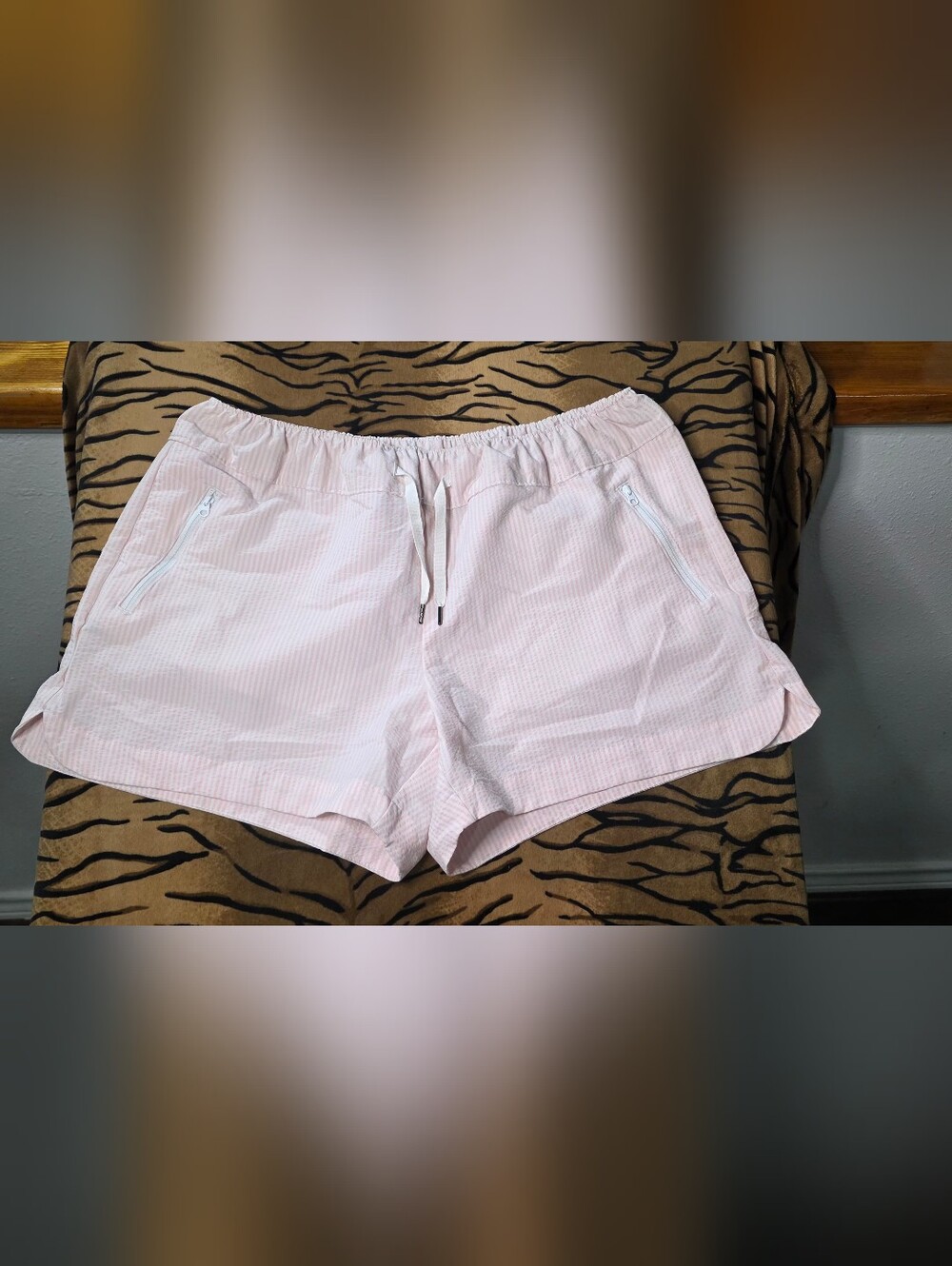 Magellan Outdoors Fish Gear Pink Striped Seersucker Shorts - Size L